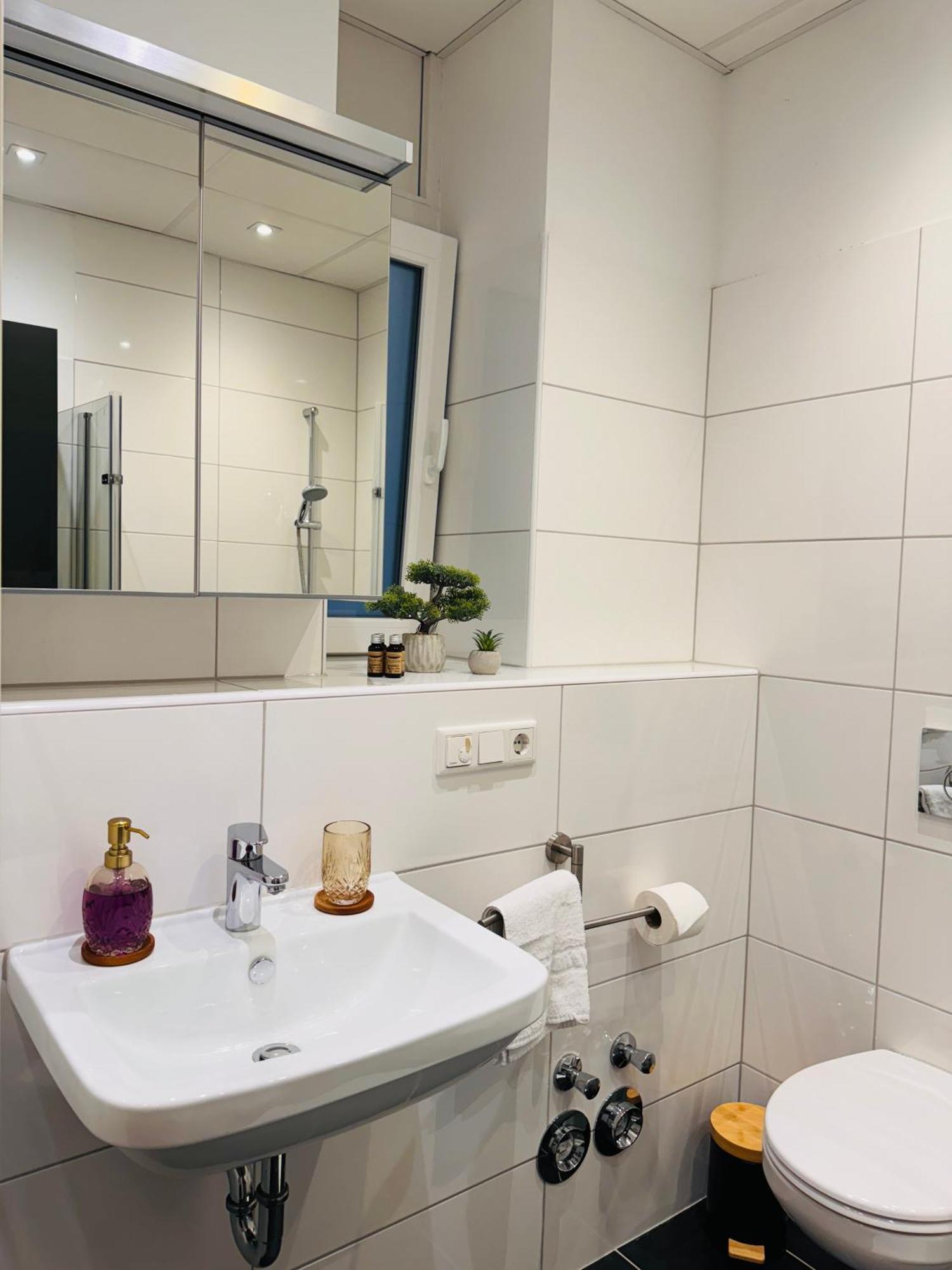 קובלנץ Klassen Stay - Designer Altbau Apartment Mit 2 Zimmer - Naehe Zentrum Und Rhein מראה חיצוני תמונה